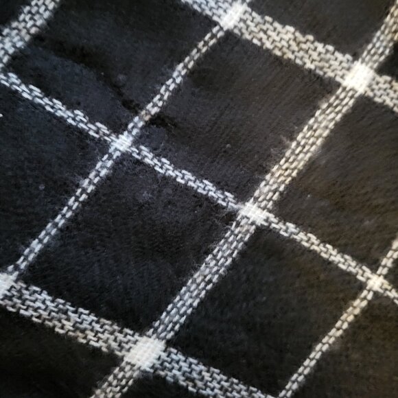 Black and White Triangle Tartan Scarf - Picture 3 of 3